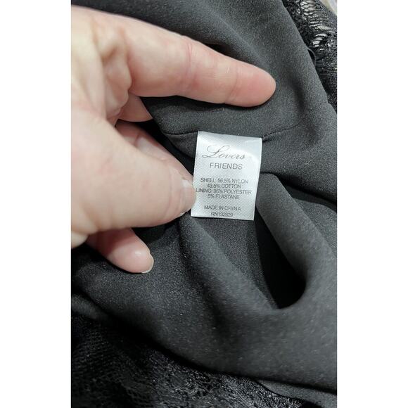 Lovers + Friends Nickolas Plunging Front Black Lace Overlay Maxi dress Sm New - Picture 12 of 15